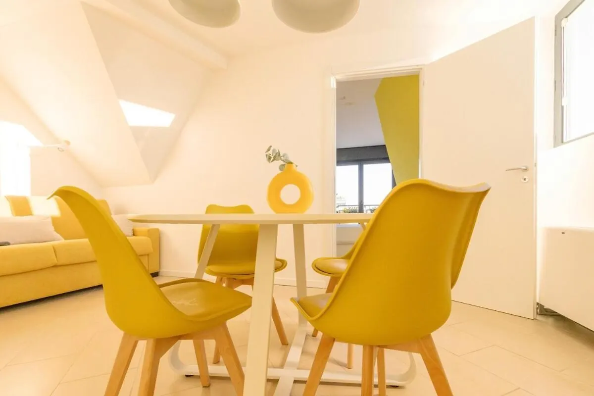 Sunny Retreat Near Metro, 12 Min To Duomo Apartment Milan